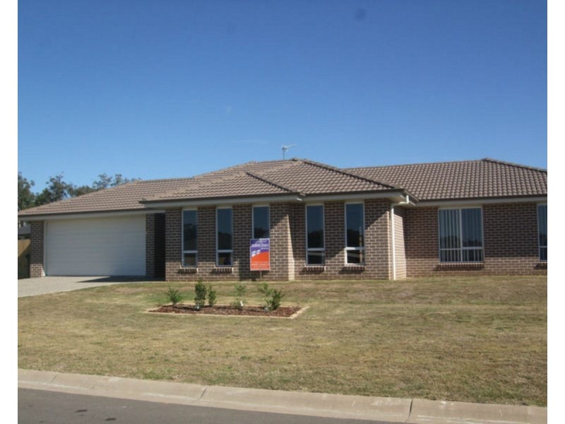 4 Olsen Street, Warwick QLD 4370