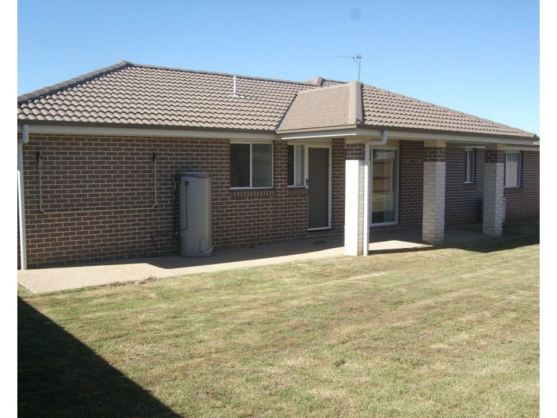 4 Olsen Street, Warwick QLD 4370