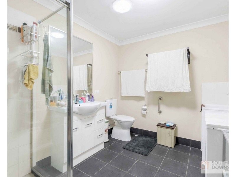 3/206 Wood Street, Warwick QLD 4370