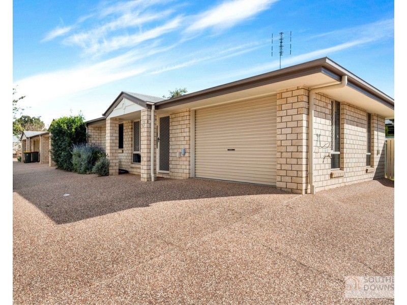 3/206 Wood Street, Warwick QLD 4370