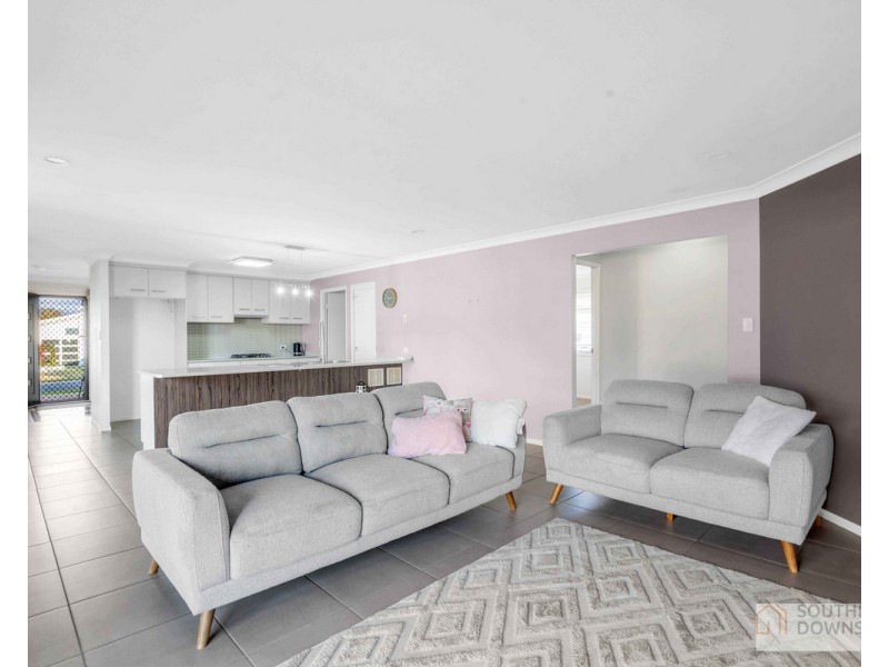 6 Floribunda Avenue, Warwick QLD 4370