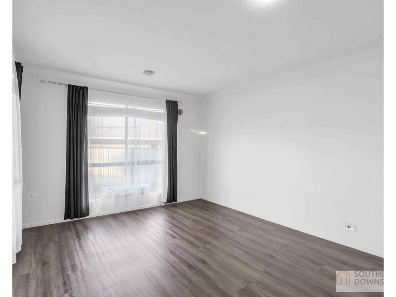 6 Floribunda Avenue, Warwick QLD 4370