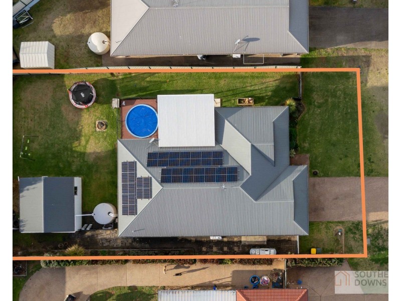 6 Floribunda Avenue, Warwick QLD 4370