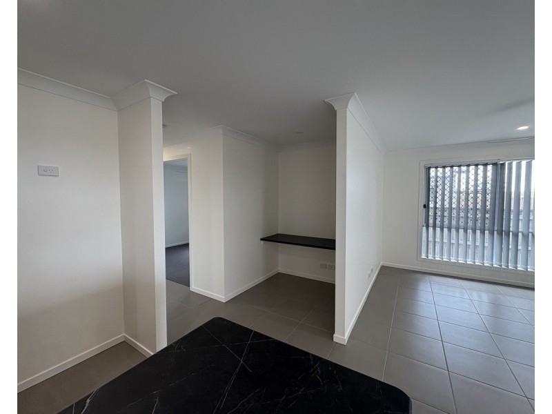 1/32 Chant Drive, Warwick QLD 4370