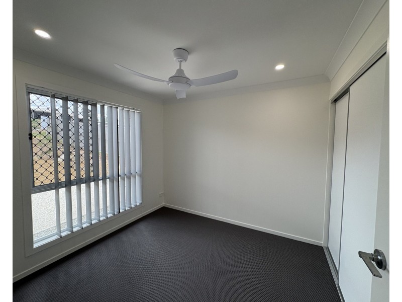 1/32 Chant Drive, Warwick QLD 4370