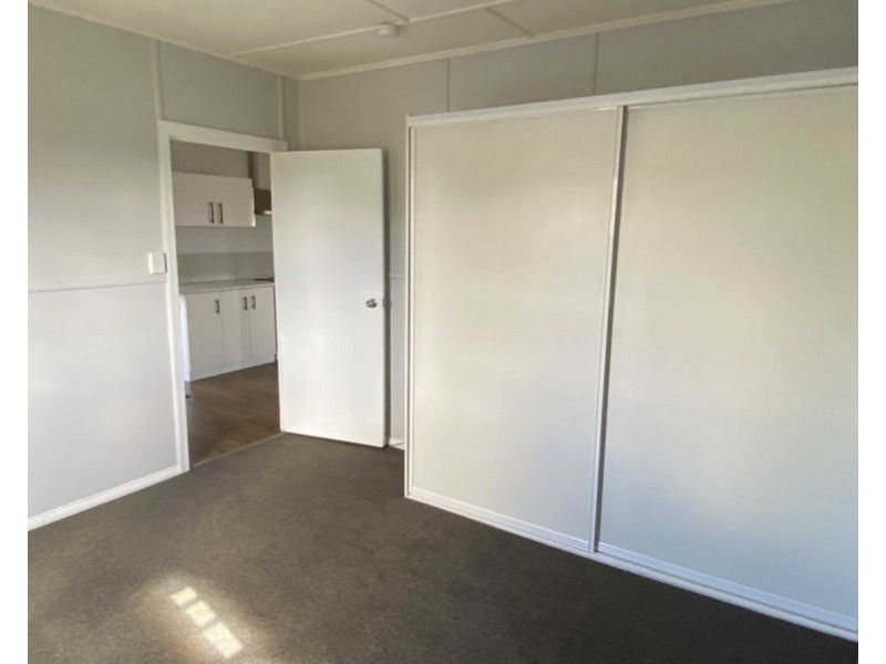 216 Pratten Street, Warwick QLD 4370
