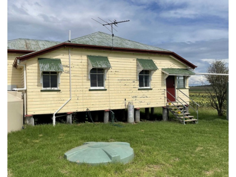 66 Tom Grayson Road, Warwick QLD 4370