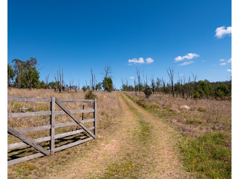 186 Hazeldene Road, Thanes Creek QLD 4370