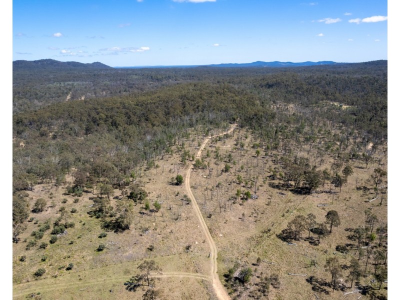 186 Hazeldene Road, Thanes Creek QLD 4370