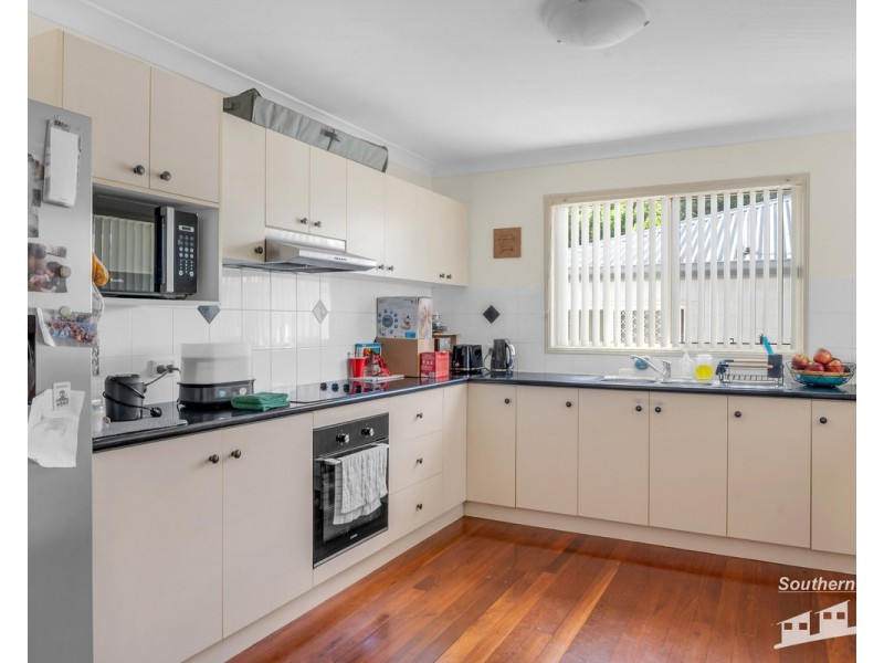 4 Arnold Street, Allora QLD 4362