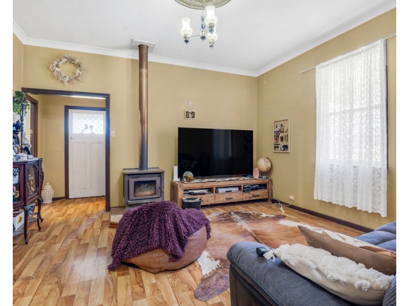 94 Mcevoy Street, Warwick QLD 4370