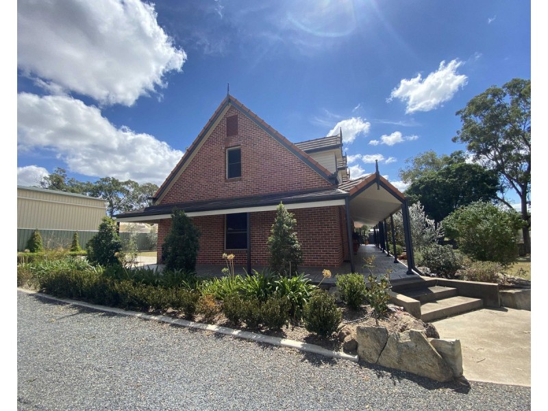 93 Law Road, Warwick QLD 4370