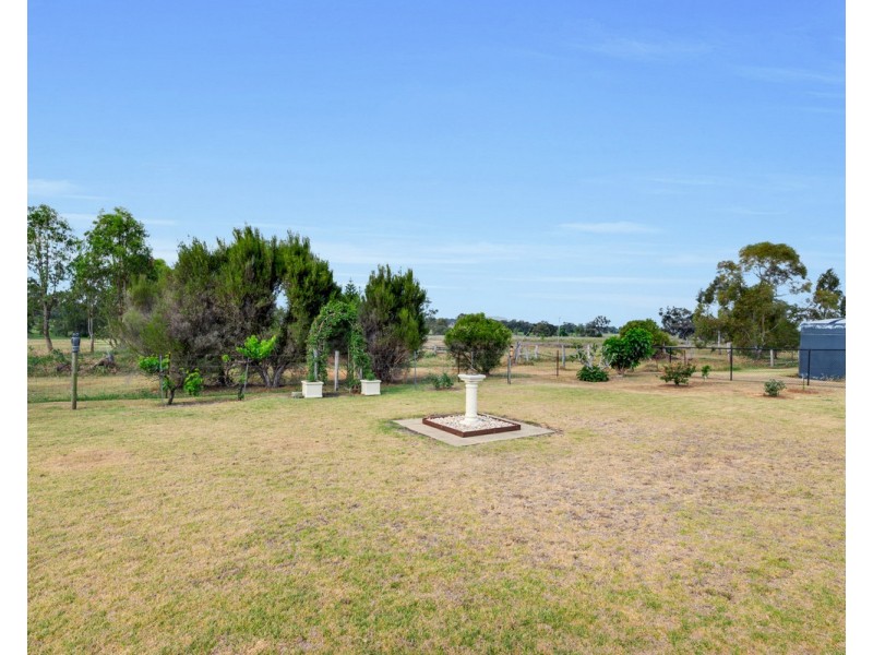 9 Canningvale Road, Warwick QLD 4370