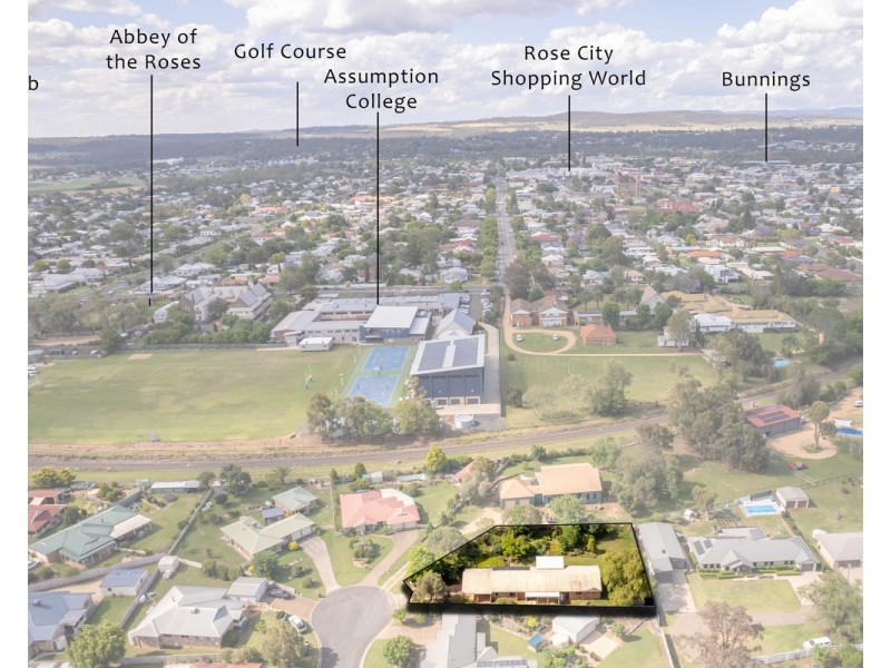 4 McLean Place, Warwick QLD 4370