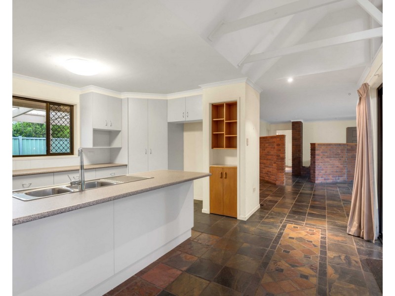 4 McLean Place, Warwick QLD 4370