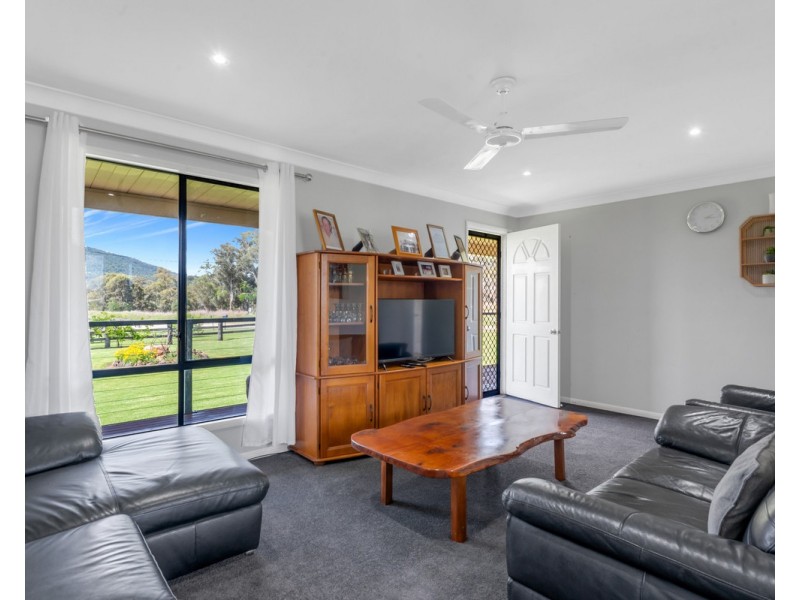 40 Ipomea Street, Emu Vale QLD 4371