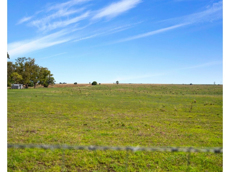 40 Ipomea Street, Emu Vale QLD 4371