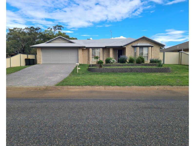 20 Law Road, Warwick QLD 4370