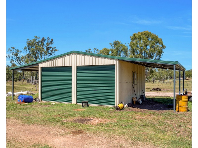 2297 Leyburn Cunningham Road, Pratten QLD 4370