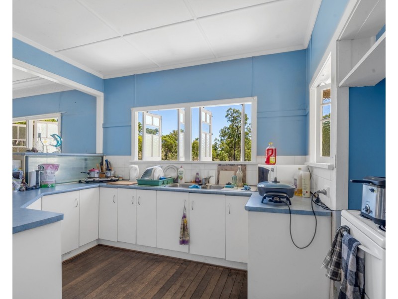 2297 Leyburn Cunningham Road, Pratten QLD 4370