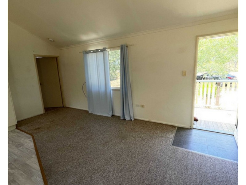 33 Shepherds Drive, Deuchar QLD 4362