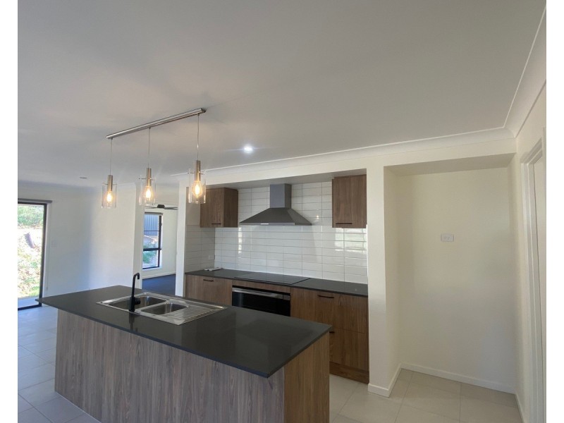 6 Natasha Drive, Warwick QLD 4370