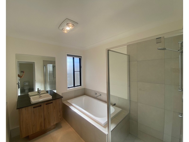 6 Natasha Drive, Warwick QLD 4370