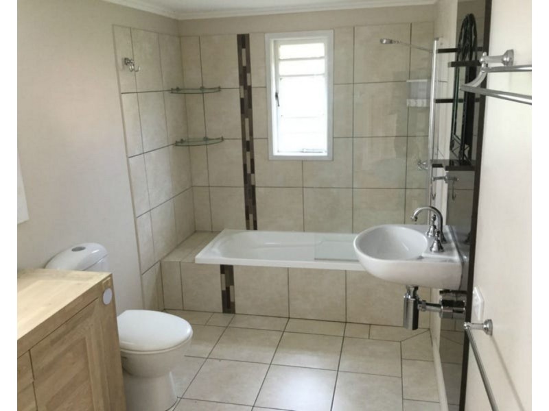 2 Guy Street, Warwick QLD 4370