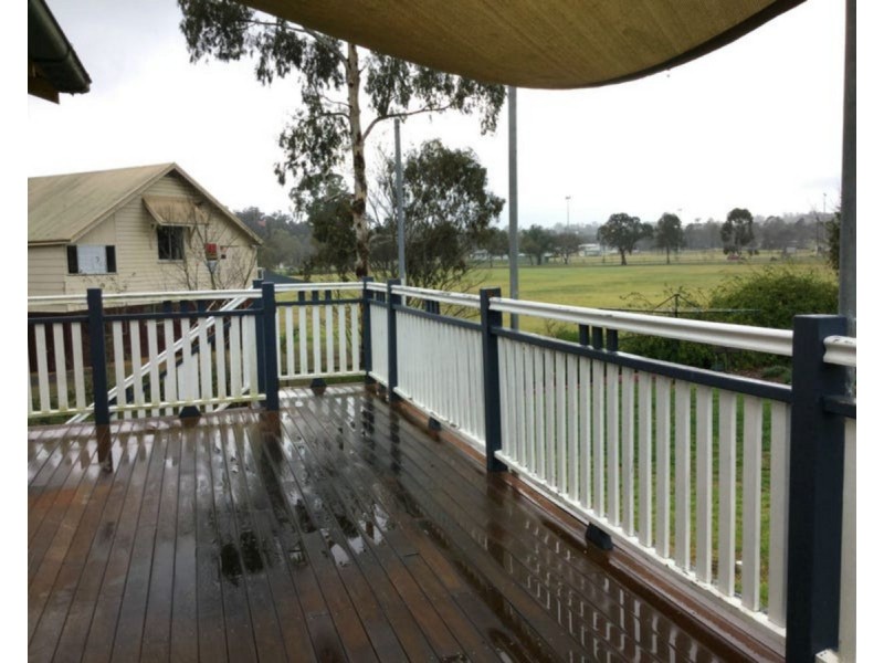 2 Guy Street, Warwick QLD 4370