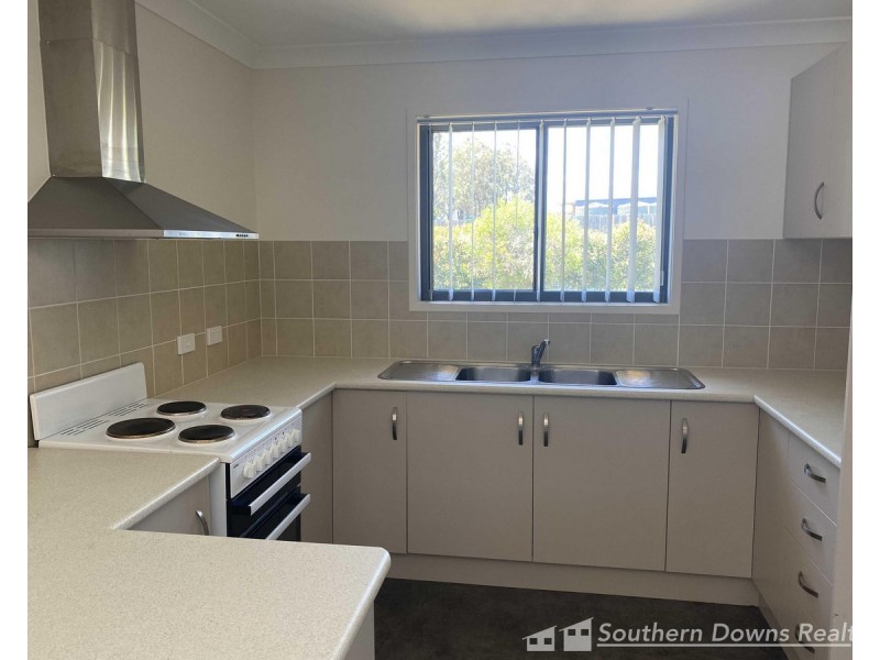 163 Wallace Street, Warwick QLD 4370