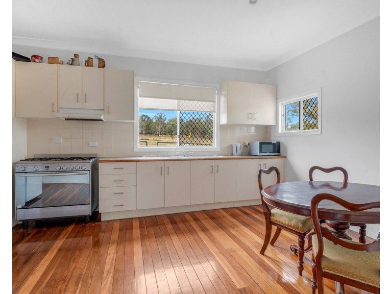 13 Stephens Road, Yangan QLD 4371