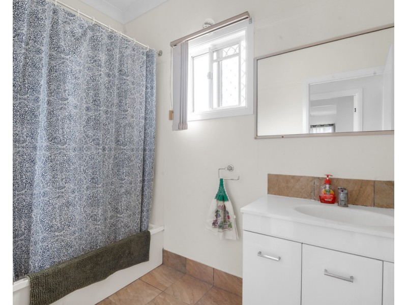 13 Stephens Road, Yangan QLD 4371