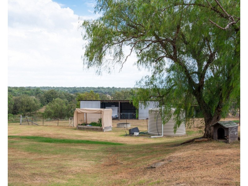 13 Stephens Road, Yangan QLD 4371