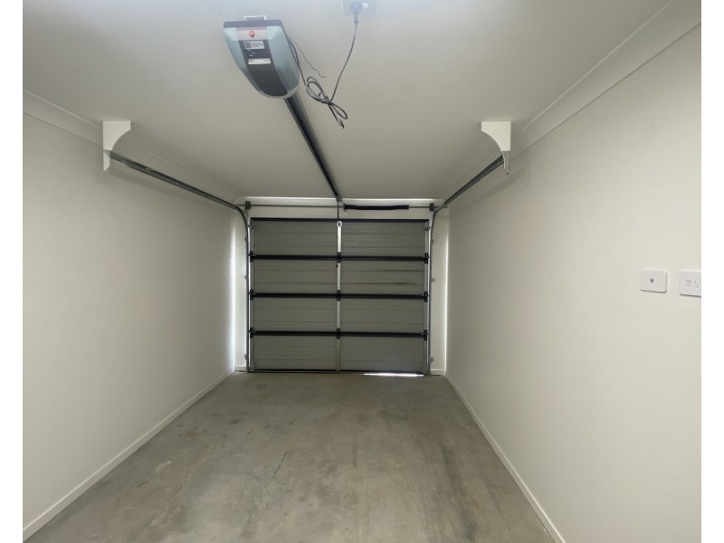 2/11 Meridian Drive, Warwick QLD 4370