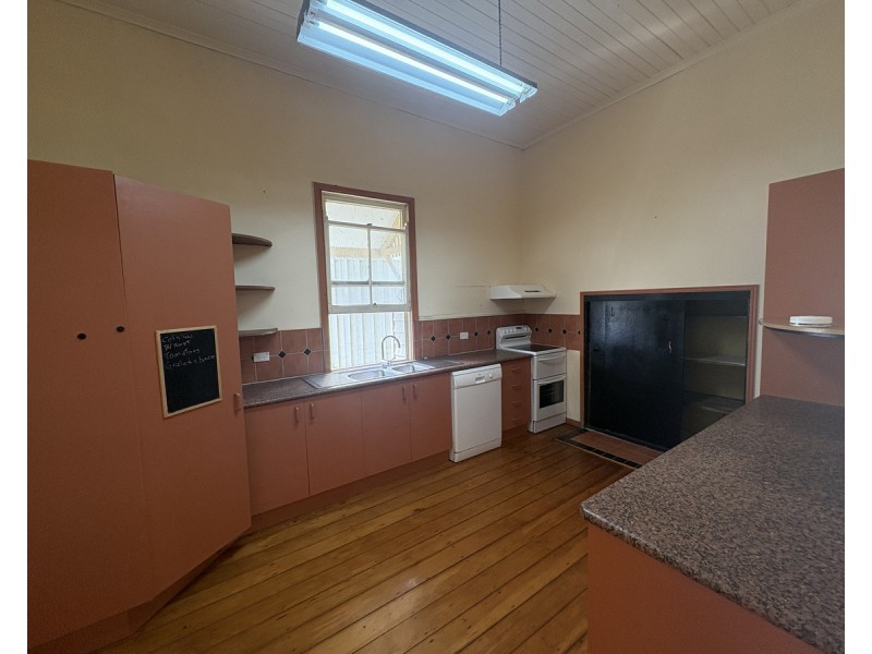 123 Percy Street, Warwick QLD 4370