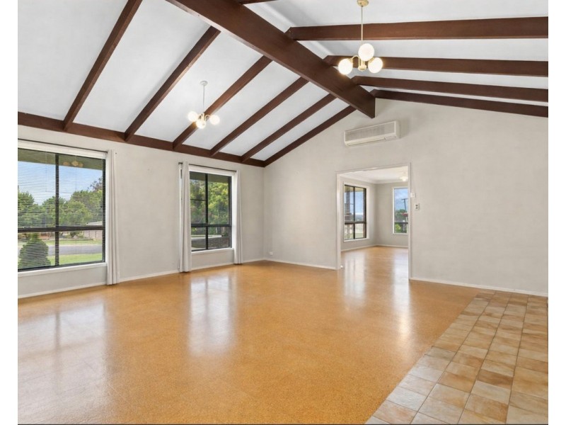 21 Peace Street, Warwick QLD 4370