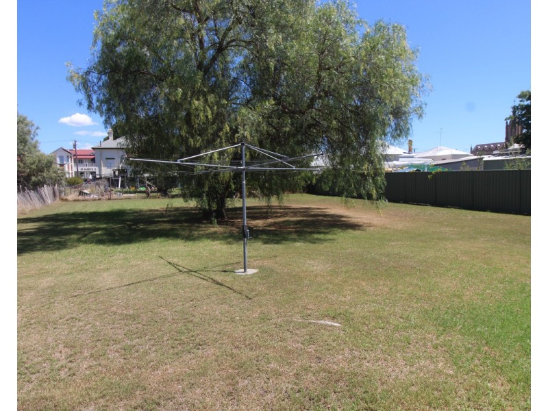 37 Stewart Avenue, Warwick QLD 4370