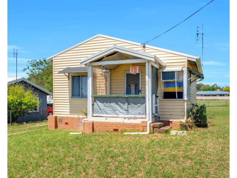 218 Pratten Street, Warwick QLD 4370