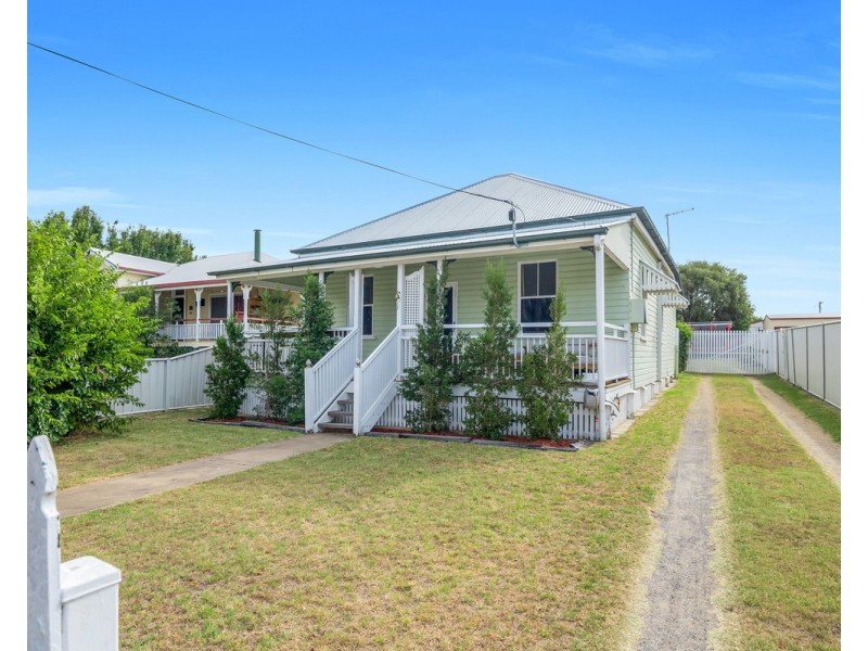 115 Albion Street, Warwick QLD 4370