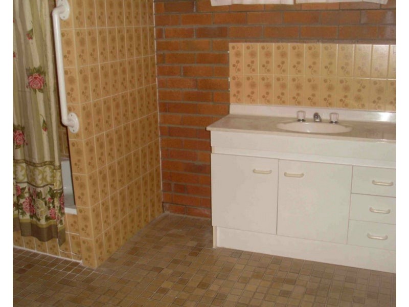 2/2 Hawthorne Street, Warwick QLD 4370