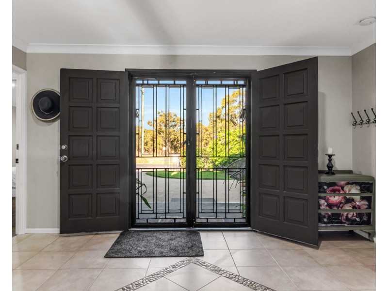 85 East Street, Warwick QLD 4370