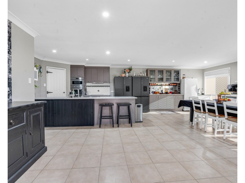 85 East Street, Warwick QLD 4370