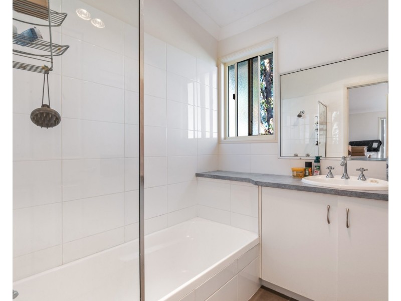 142 Dragon Street, Warwick QLD 4370