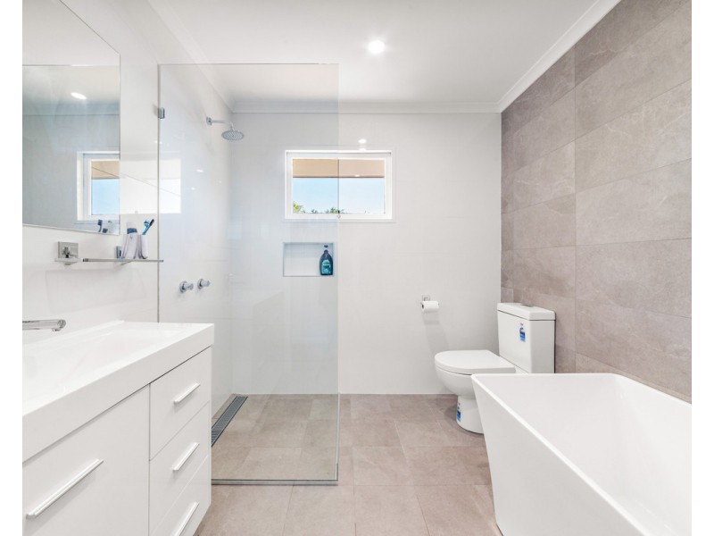 93 Locke Street, Warwick QLD 4370