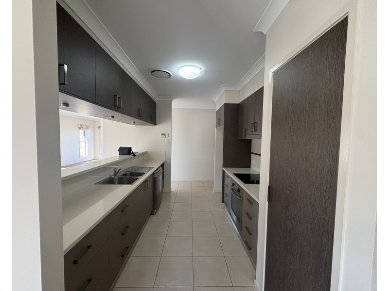 42 Himyar Drive, Warwick QLD 4370