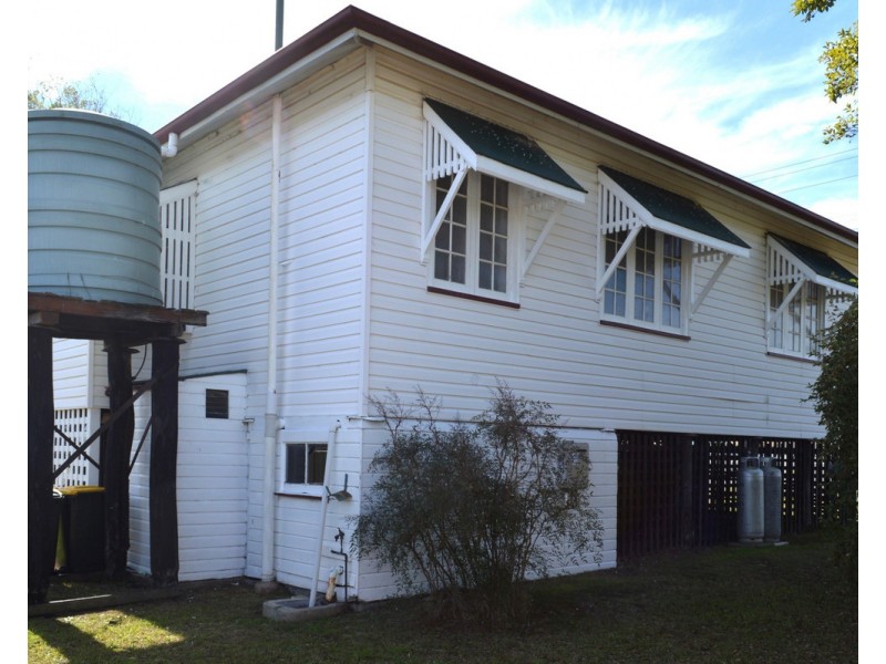 27 Bourke Street, Warwick QLD 4370