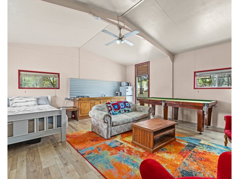 1325 Connolly Dam Road, Silverwood QLD 4370