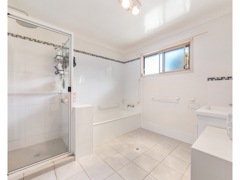 2a Braemar Street, Warwick QLD 4370