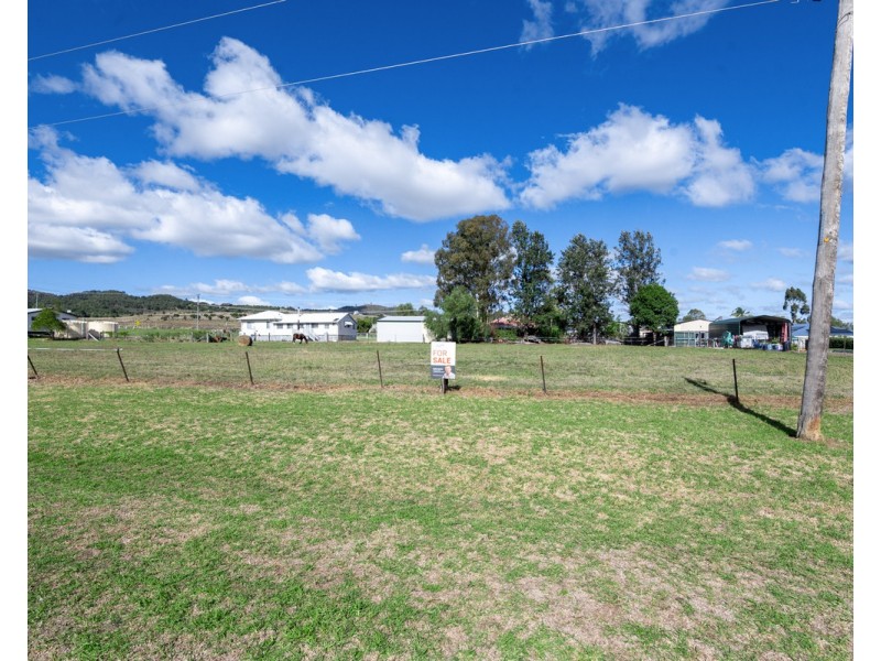 21 Schreiweis Lane, Mount Colliery QLD 4370
