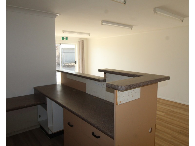 2/105 McEvoy Street, Warwick QLD 4370
